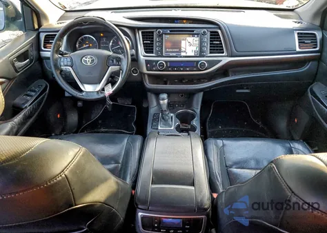 2015 Toyota Highlander Limited z USA, uszkodzony, nr VIN 5TDDKRFH5FS150964